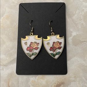 🏷 Vintage StainGlass look earrings